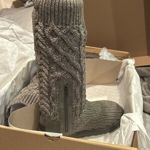 Brand new cable knit Uggs in box